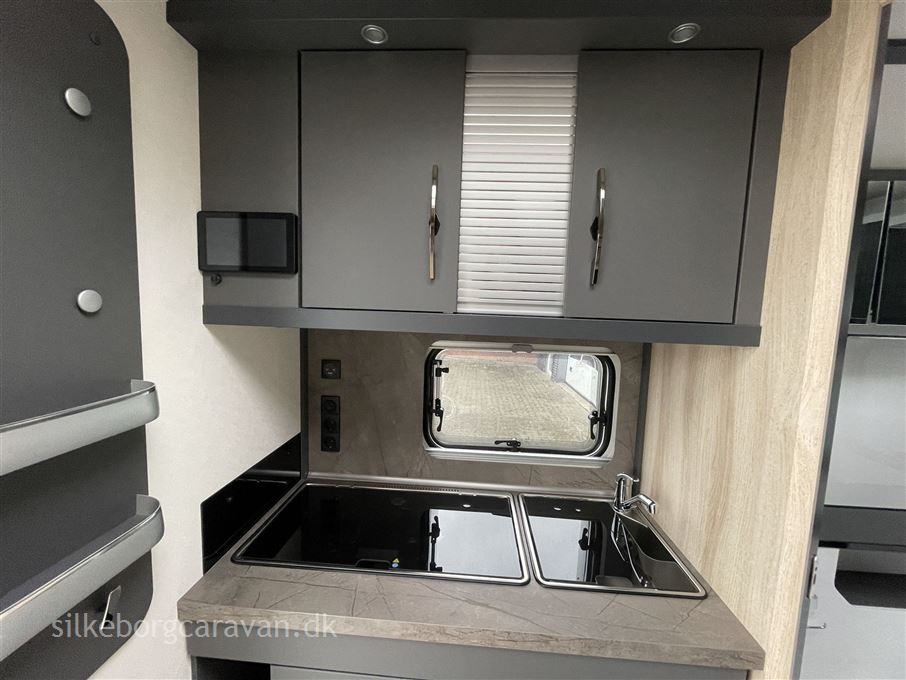 Hobby De Luxe 460 SL
